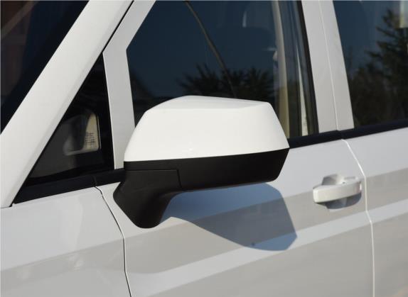 五菱宏光PLUS 2019款 1.5T 手动舒适型 7座 外观细节类   外后视镜