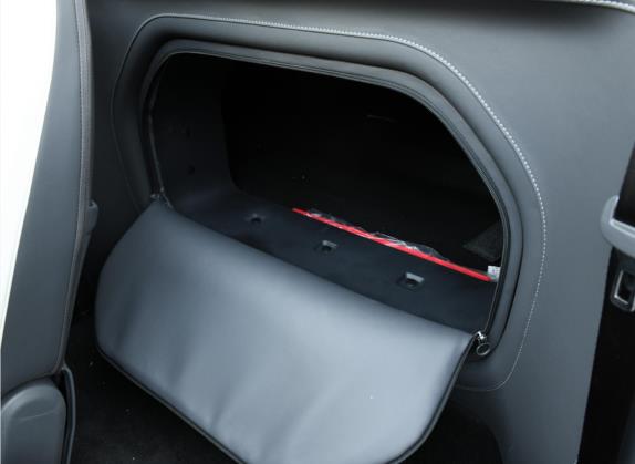 宏光MINIEV 2022款 敞篷版 车厢座椅   后备厢