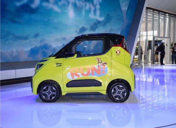 五菱NanoEV 2021款 迪士尼疯狂动物城Nick款 外观   正侧
