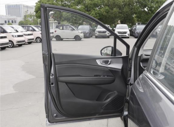 五菱佳辰 2022款 1.5L 手动畅享舒适型 车厢座椅   前门板