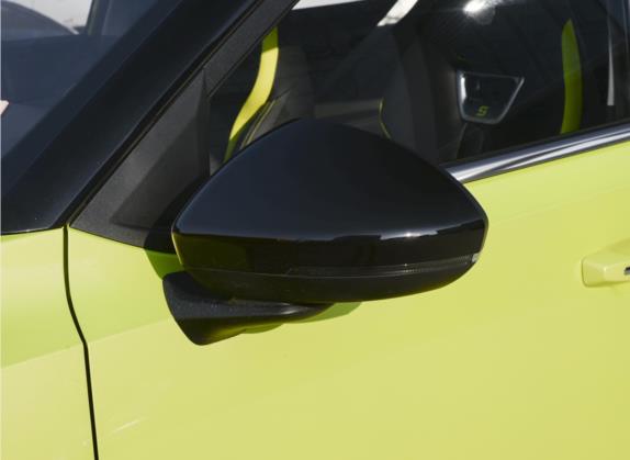 五菱星驰 2022款 1.5T CVT潮酷型 外观细节类   外后视镜
