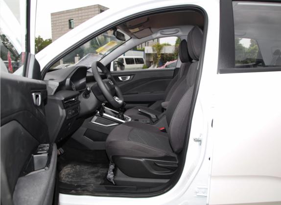 五菱星驰 2022款 1.5L 手动自由型 车厢座椅   前排空间