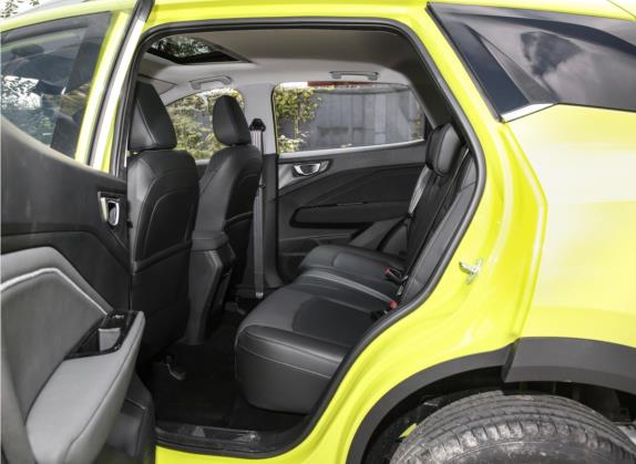 五菱星驰 2022款 1.5L 手动自在型 车厢座椅   后排空间