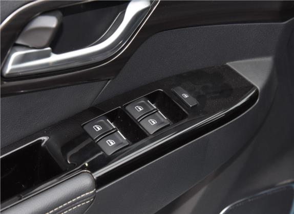 mu-X牧游侠 2018款 3.0T 柴油自动四驱劲享版 7座 车厢座椅   门窗控制