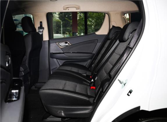 mu-X牧游侠 2020款 1.9T 柴油自动两驱劲悦版 7座 国VI 车厢座椅   后排空间