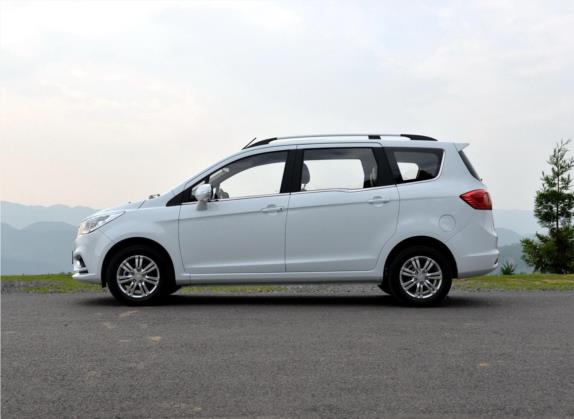 英致737 2015款 1.5L 手动豪华导航版 外观   正侧