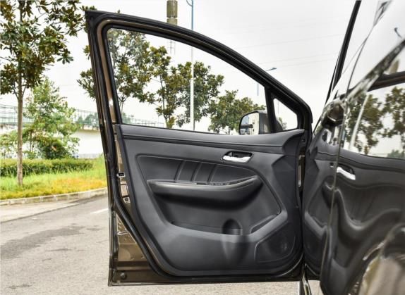 英致727 2019款 1.5L 舒适版 车厢座椅   前门板