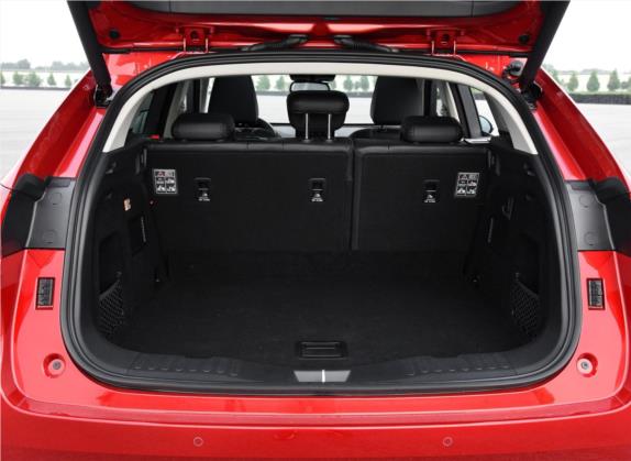 魏牌 VV5 2017款 2.0T 超豪型 车厢座椅   后备厢