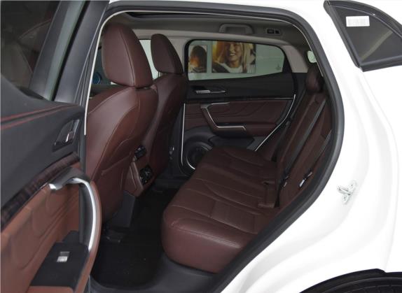魏牌 VV5 2019款 升级款 2.0T 两驱旗舰型 国V 车厢座椅   后排空间