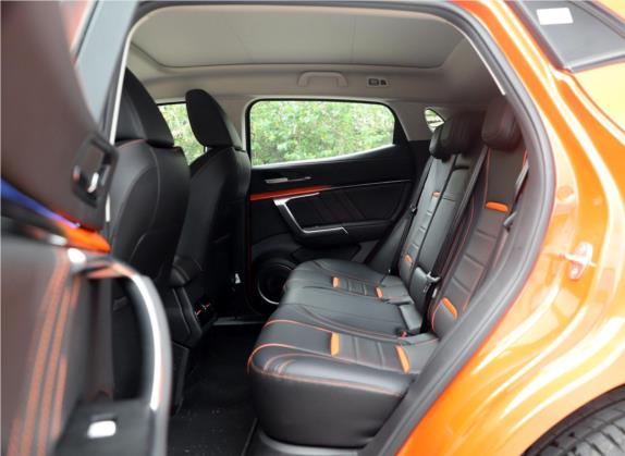 魏牌 VV5 2019款 1.5T 两驱倾橙限量版 车厢座椅   后排空间