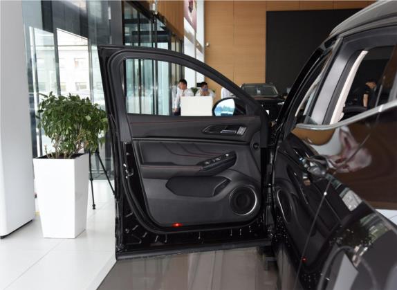 魏牌 VV5 2019款 1.5T 两驱智先锋 车厢座椅   前门板