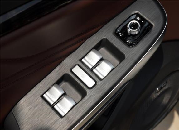 魏牌 VV5 2019款 升级款 2.0T 两驱超豪型 国VI 车厢座椅   门窗控制