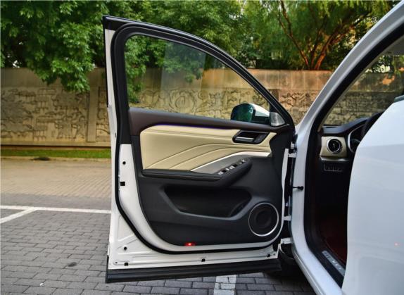魏牌 VV6 2018款 2.0T 两驱超豪型 国V 车厢座椅   前门板