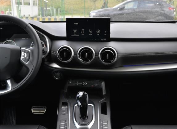 魏牌 VV6 2019款 2.0T 两驱超豪型 国VI 中控类   中控台