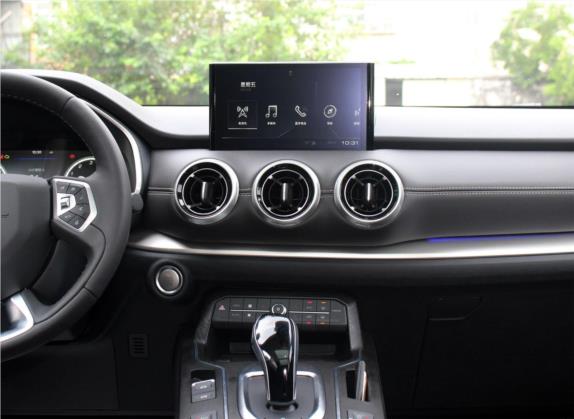 魏牌 VV6 2019款 2.0T 两驱旗舰型 国VI 中控类   中控台