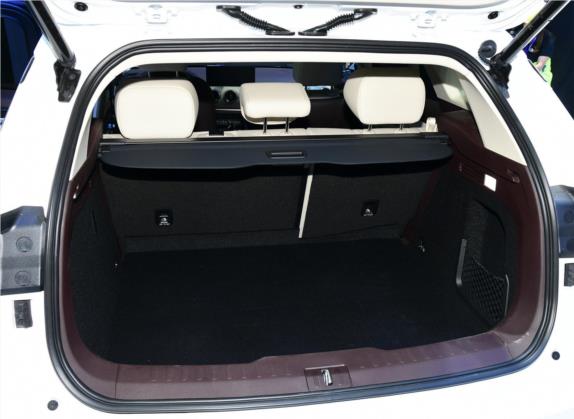 魏牌 VV6 2021款 2.0T 两驱儿童呵护版 车厢座椅   后备厢