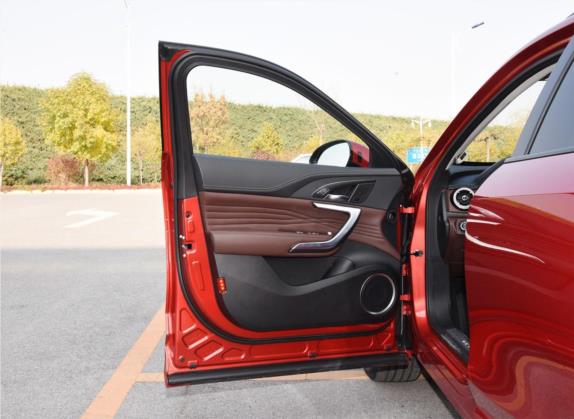 魏牌 VV7新能源 2020款 PHEV 2.0T 旗舰型 车厢座椅   前门板