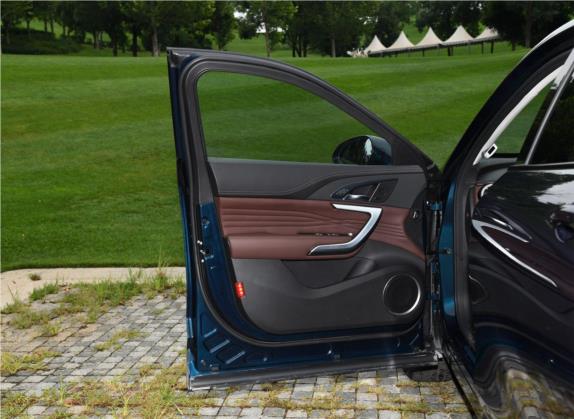 魏牌 VV7 GT 2020款 2.0T 旗舰型 车厢座椅   前门板