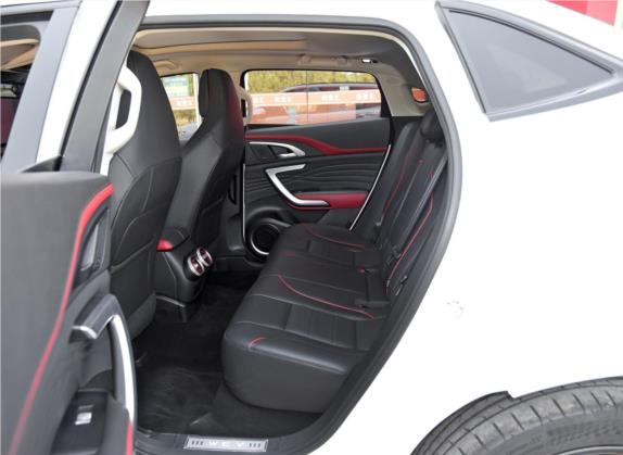 魏牌 VV7 GT 2020款 2.0T brabus automotive 限量版 车厢座椅   后排空间