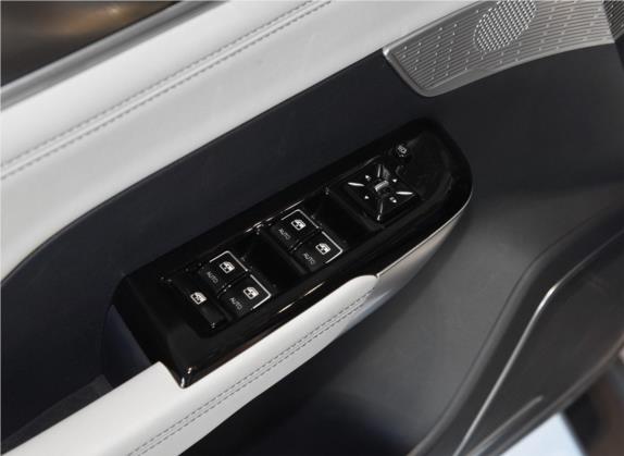 威马EX5 2018款 EX5 300 Extra创新版 车厢座椅   门窗控制