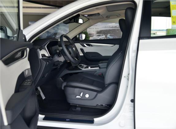 威马EX5 2019款 EX5 智行2.0 Extra创新版400 车厢座椅   前排空间