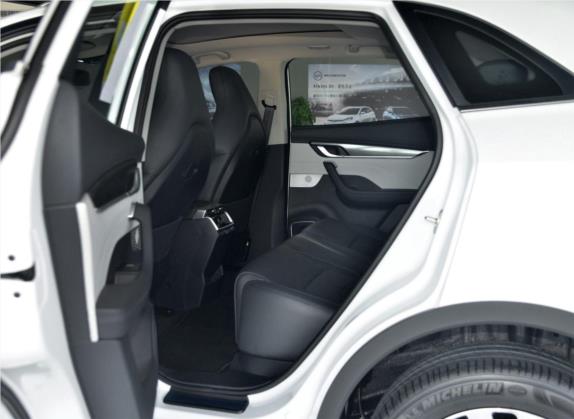 威马EX5 2019款 EX5 智行2.0 Extra创新版400 车厢座椅   后排空间