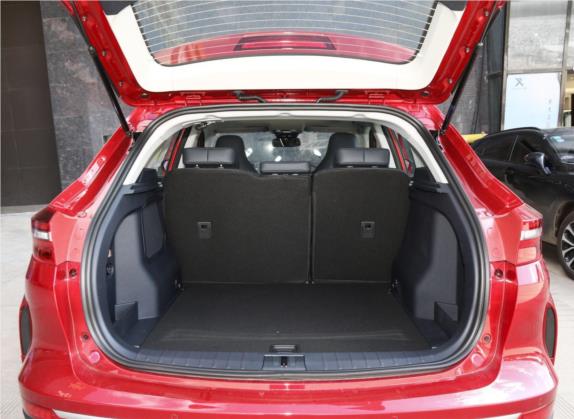 威马EX5 2019款 EX5 Mate威盟版400 车厢座椅   后备厢