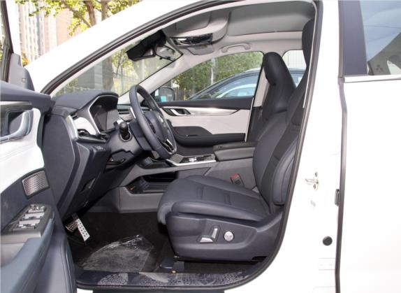 威马EX5 2020款 EX5-Z Fun动感版 车厢座椅   前排空间
