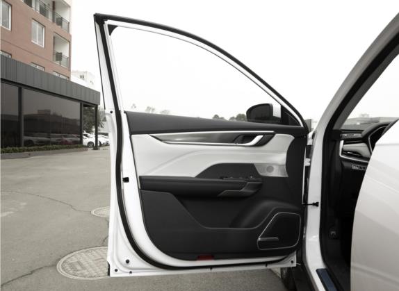 威马EX5 2020款 EX5 520 即客行版 车厢座椅   前门板