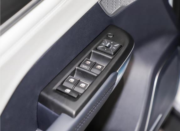 威马EX5 2020款 EX5 400 即客行版 车厢座椅   门窗控制