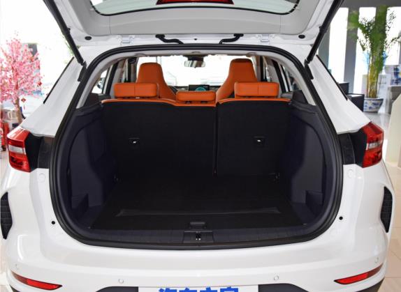威马EX5 2021款 EX5-Z Lead创领版 车厢座椅   后备厢