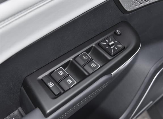 威马EX5 2022款 EX5-Z Nex探索版 车厢座椅   门窗控制