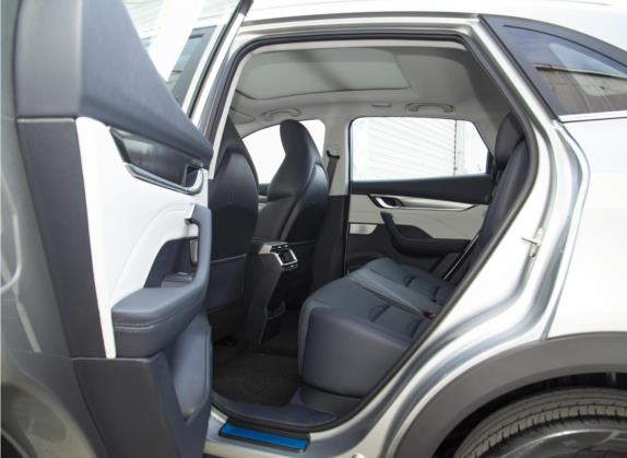 威马EX5 2022款 改款 EX5-Z Pro全能版 车厢座椅   后排空间