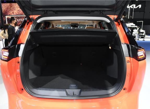 威马W6 2021款 520km ACE极智版 车厢座椅   后备厢