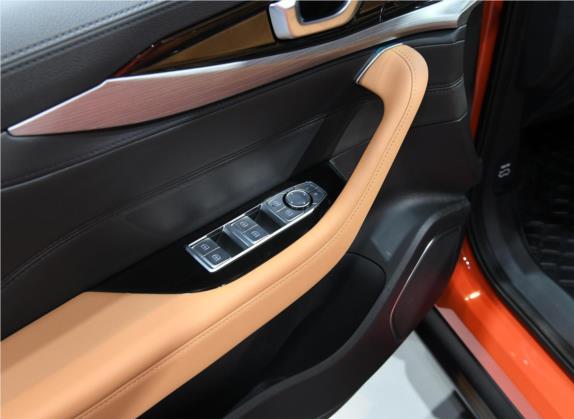 威马W6 2021款 520km ACE极智版 车厢座椅   门窗控制