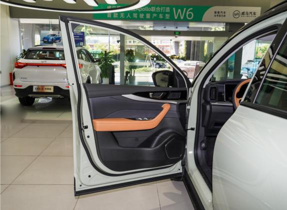 威马W6 2021款 520km PRO全能版 车厢座椅   前门板
