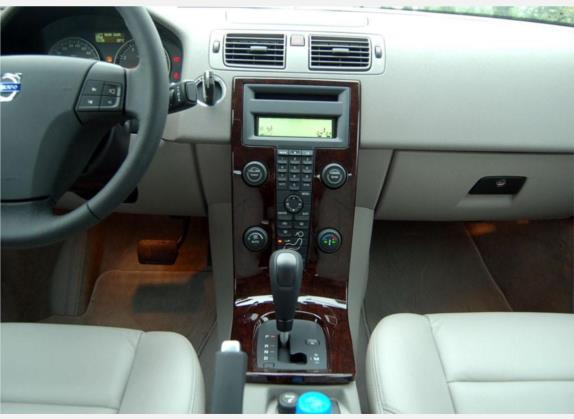 沃尔沃S40 2006款 2.4i 中控类   中控台