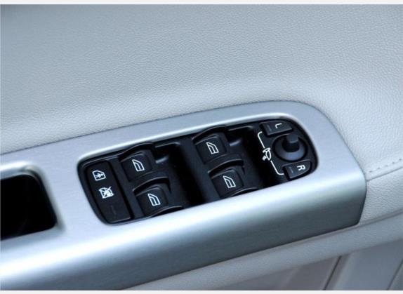 沃尔沃S40 2008款 2.4i R-Design 车厢座椅   门窗控制