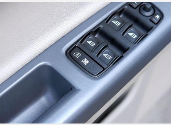 沃尔沃S40 2009款 2.0L 手动标准型 车厢座椅   门窗控制