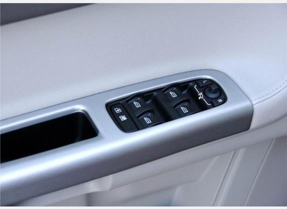 沃尔沃S40 2009款 2.0L 自动智尚版 车厢座椅   门窗控制