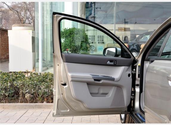 沃尔沃S40 2009款 2.0L 自动智雅版 车厢座椅   前门板