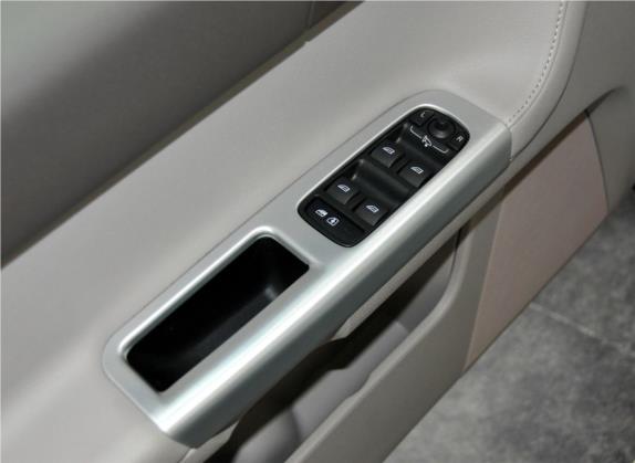 沃尔沃S40 2011款 2.0L 自动智雅版 车厢座椅   门窗控制