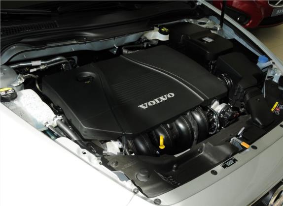 沃尔沃S40 2011款 2.0L 自动智尚版 其他细节类   发动机舱