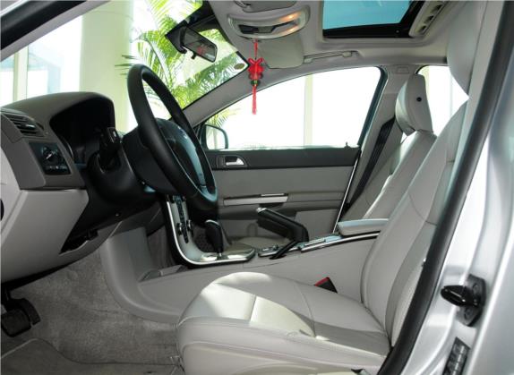 沃尔沃S40 2011款 2.0L 自动智尚版 车厢座椅   前排空间