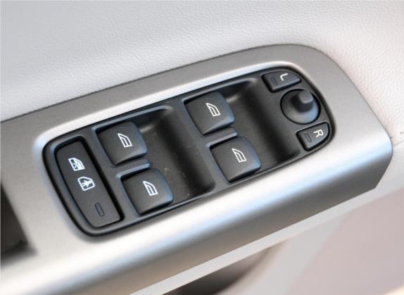 沃尔沃S40 2011款 2.0L 自动智尚版 车厢座椅   门窗控制