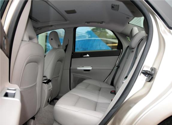 沃尔沃S40 2012款 2.0L 自动尊享版 车厢座椅   后排空间
