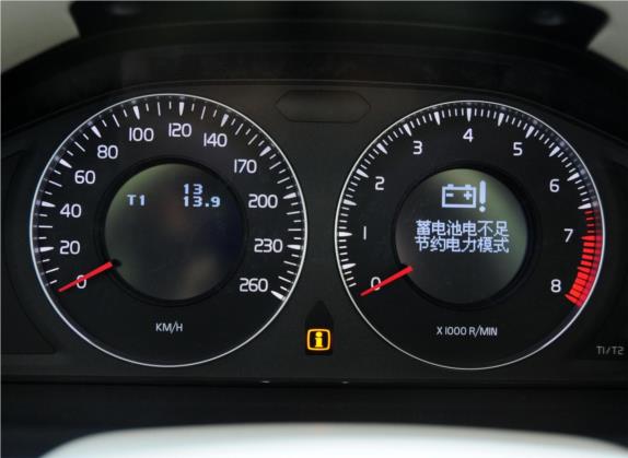 沃尔沃S80L 2011款 2.0T 智雅版 中控类   仪表盘