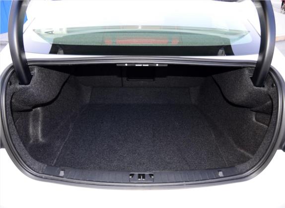 沃尔沃S60 2014款 S60L T5 智越版 车厢座椅   后备厢