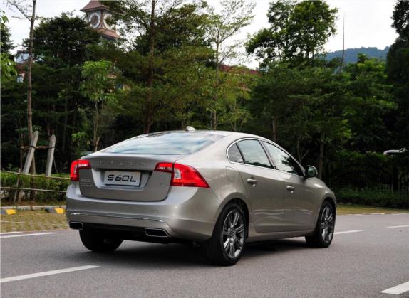 沃尔沃S60 2014款 S60L T5 智越版 外观   斜后