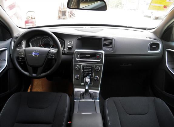 沃尔沃S60 2014款 S60L 2.0T 智进版 中控类   中控全图